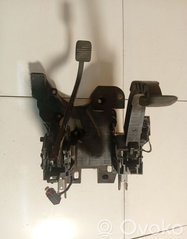 Opel Meriva B Pedală ambreiaj 