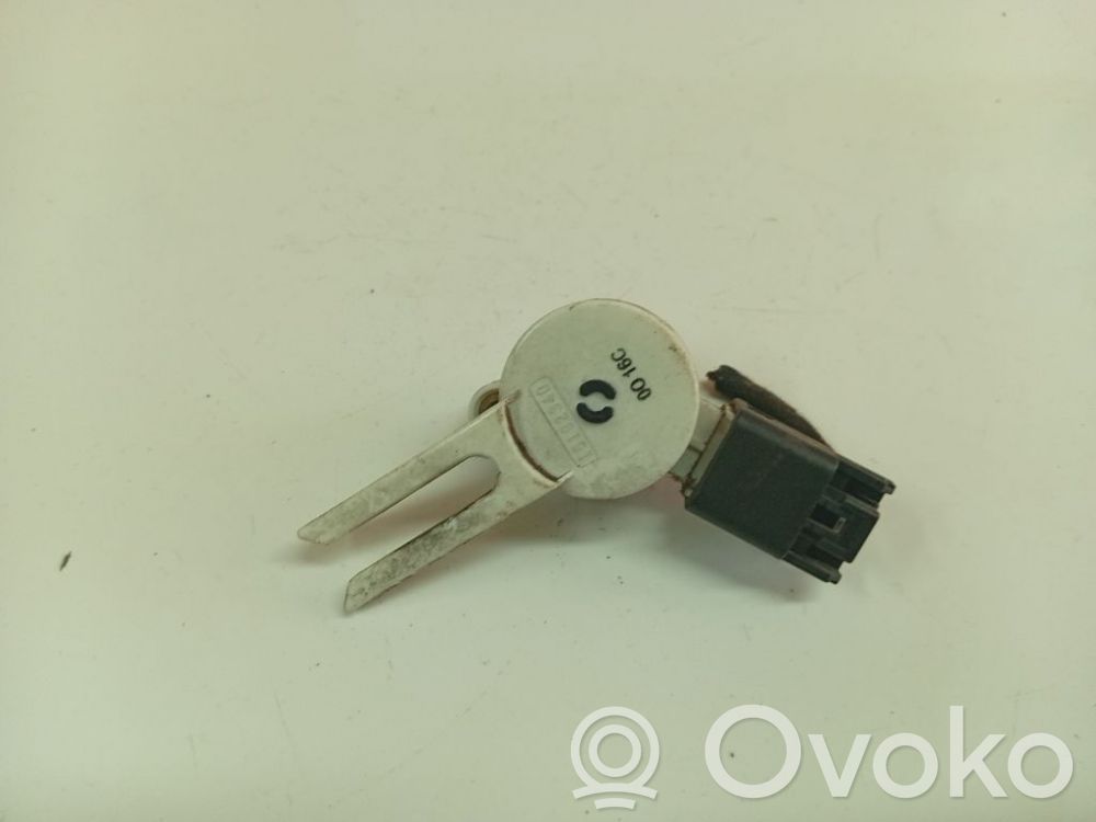 Opel Astra J Sensore del pedale della frizione 