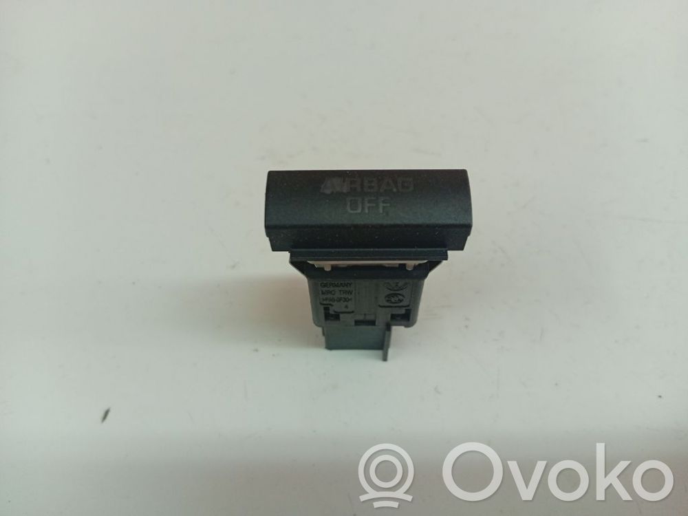 Skoda Octavia Mk2 (1Z) Comutator pornit/oprit airbag pasager 