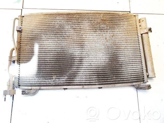 Radiateur condenseur de climatisation