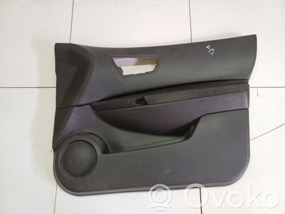 Nissan Qashqai Etuoven verhoilu