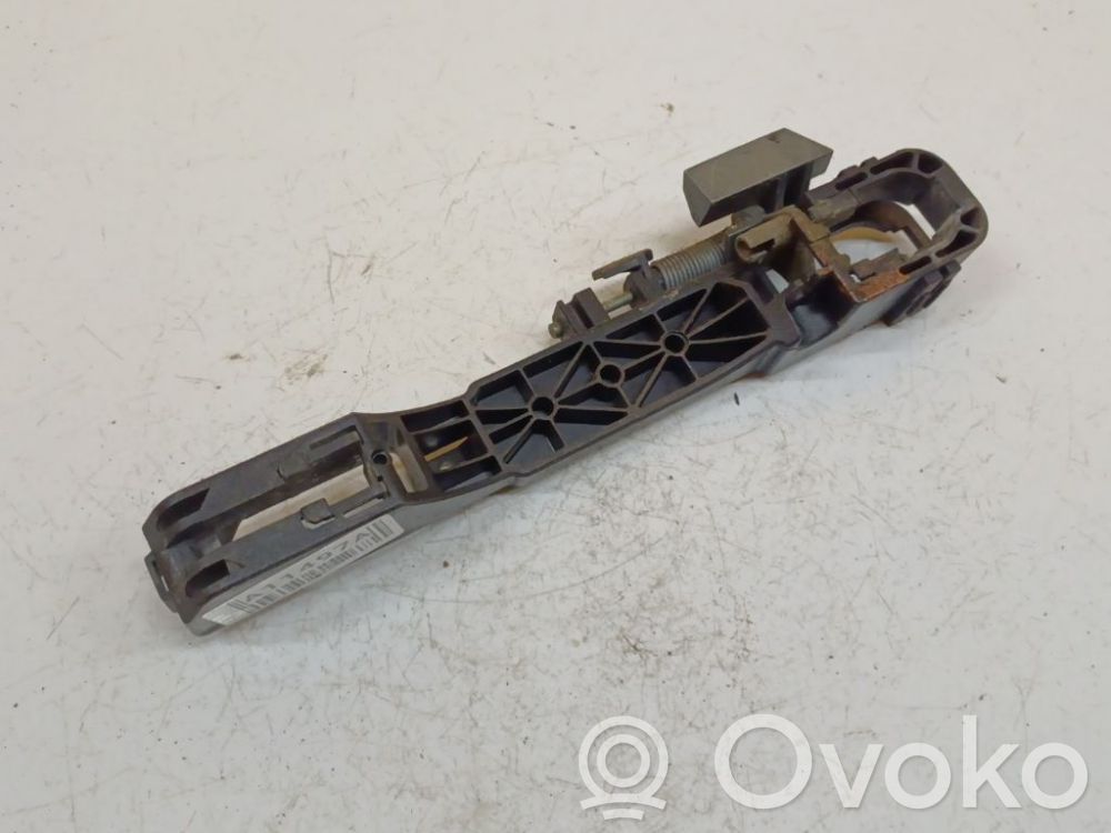 Nissan Primera Poignée extérieure de porte avant
