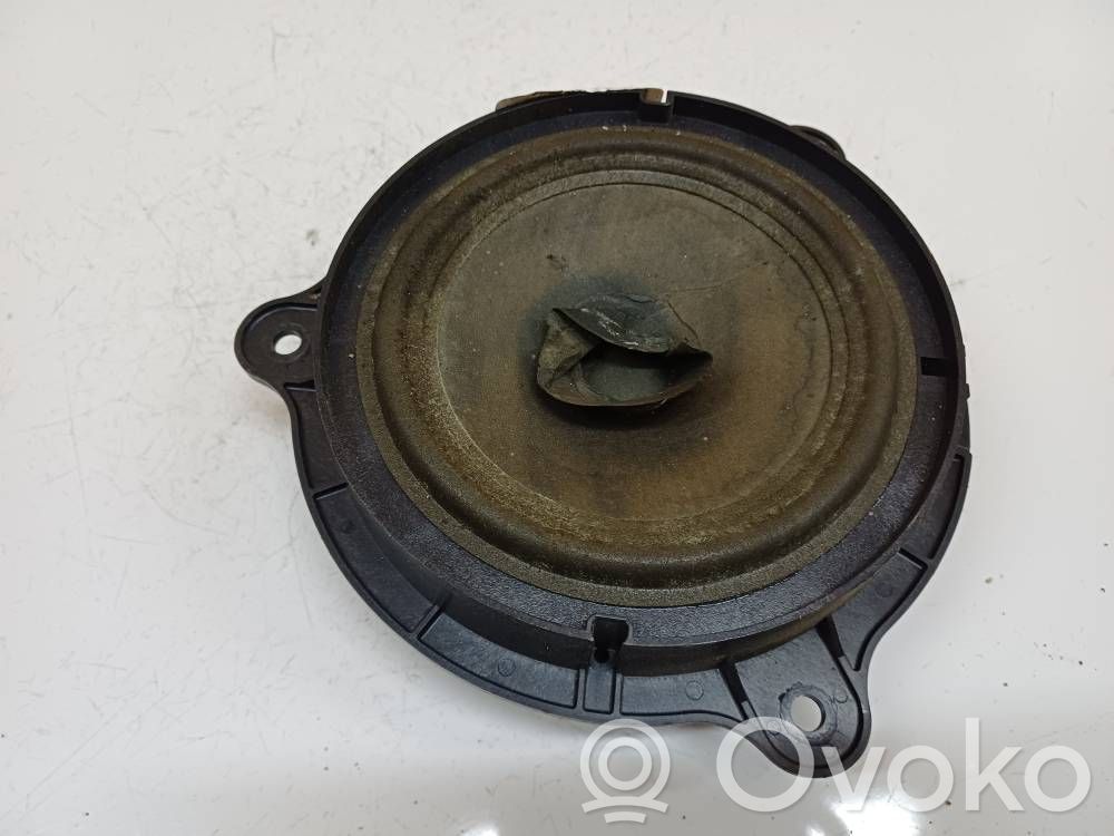 Altavoz de la puerta delantera