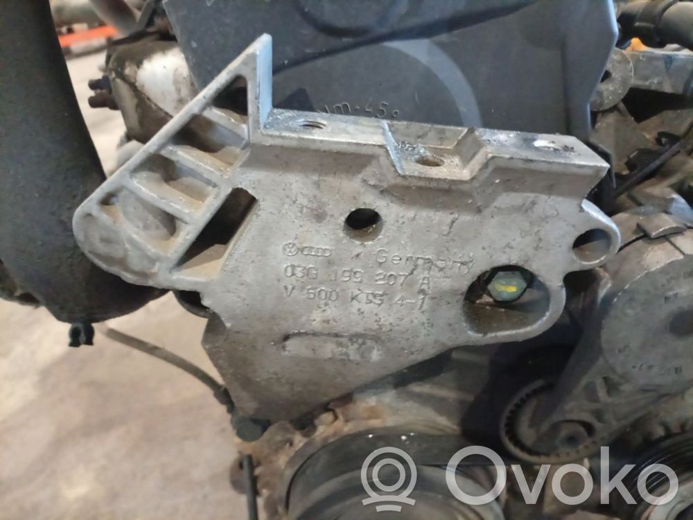Skoda Octavia Mk2 (1Z) Łapa / Mocowanie silnika
