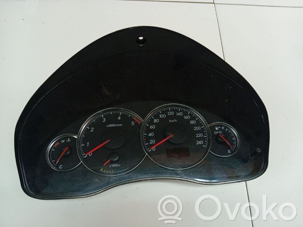 Subaru Legacy Tachimetro (quadro strumenti) 