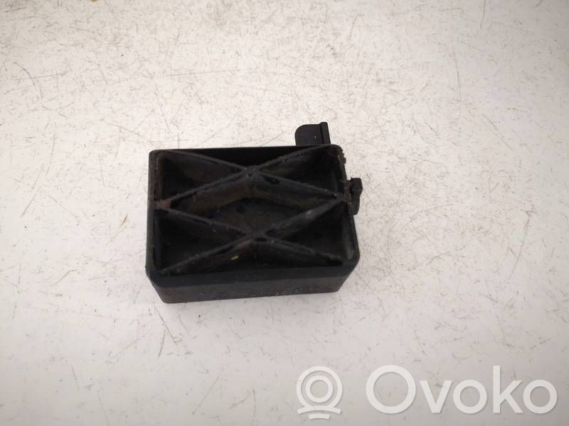 Ford Mondeo MK IV Halterung Kühler 