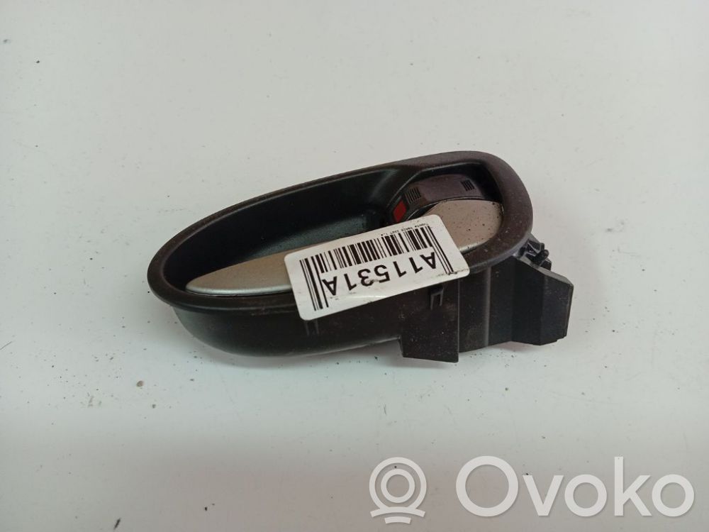 Toyota Yaris Manecilla interna puerta delantera