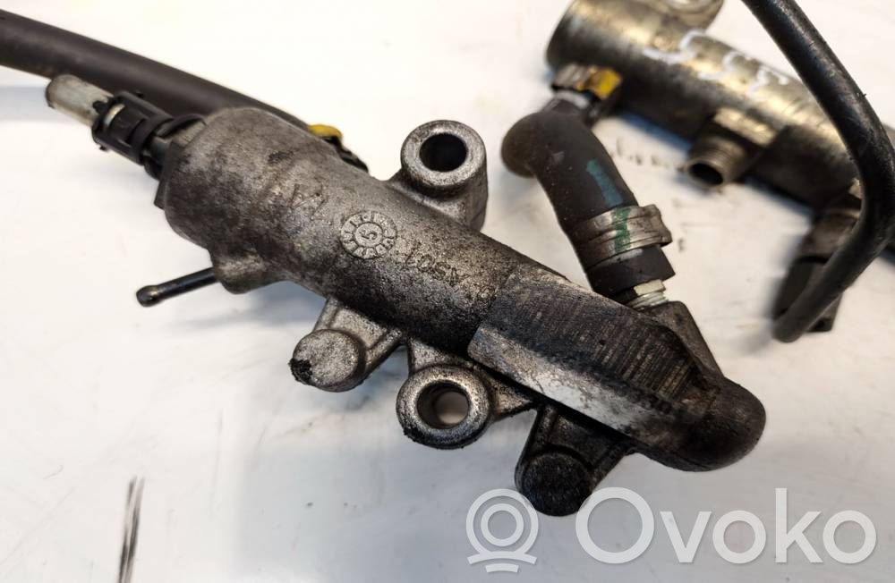 Opel Astra H Senzor presiune combustibil 