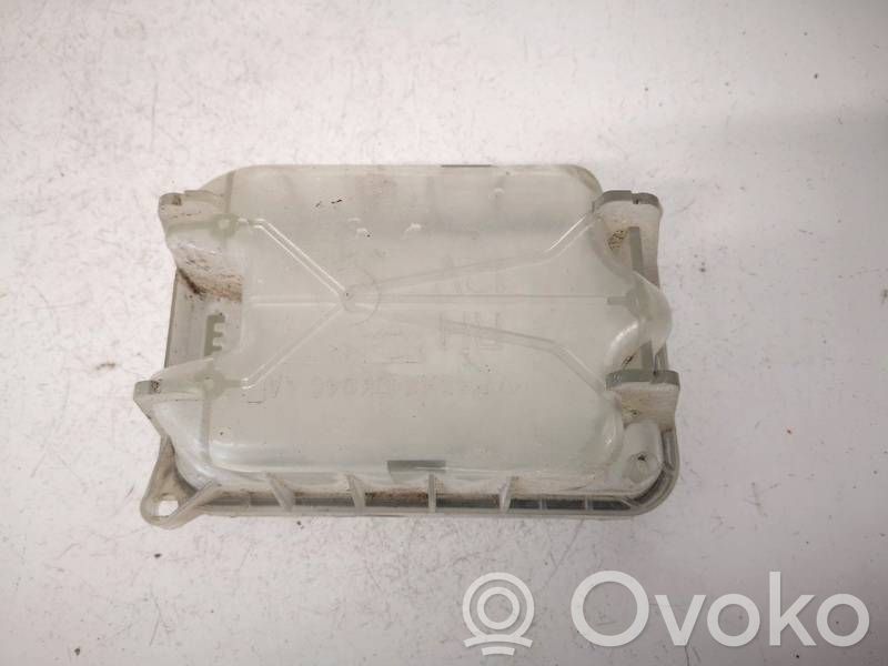 Skoda Octavia Mk2 (1Z) Cache-poussière de phare avant