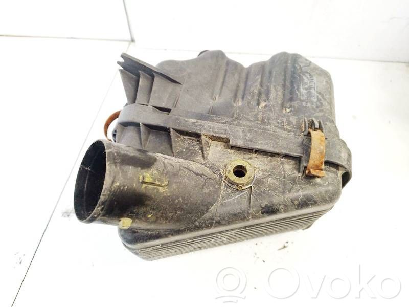 Toyota Corolla E100 Ilmansuodattimen kotelo 