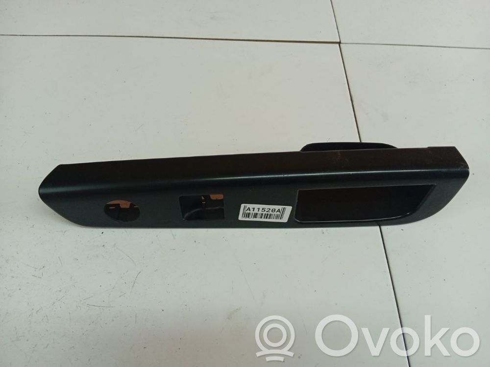 KIA Ceed Front door window switch trim 