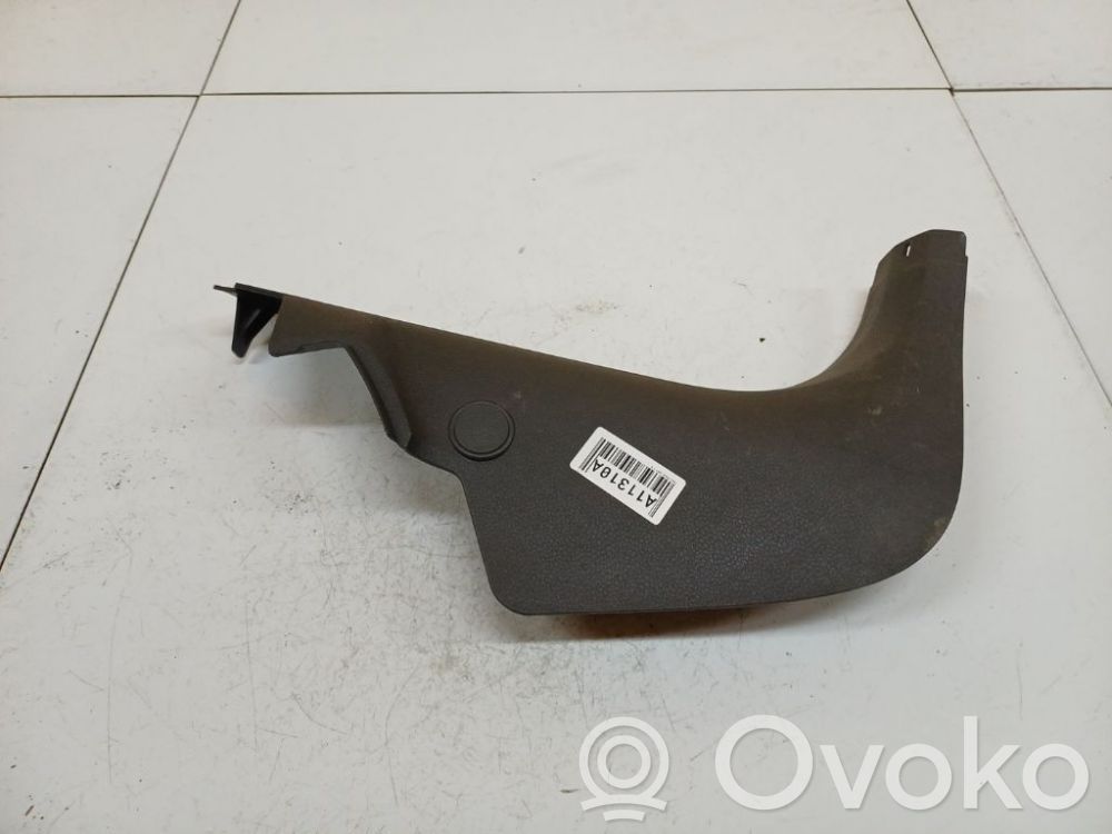 Ford Focus Capac prag spate 