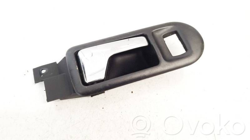 Volkswagen PASSAT B5 Manecilla interna puerta delantera
