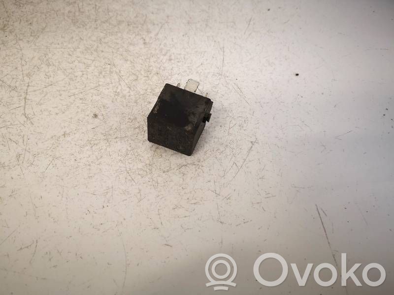 Otros relés   A0025421319,A0025421319,V23134B52X336