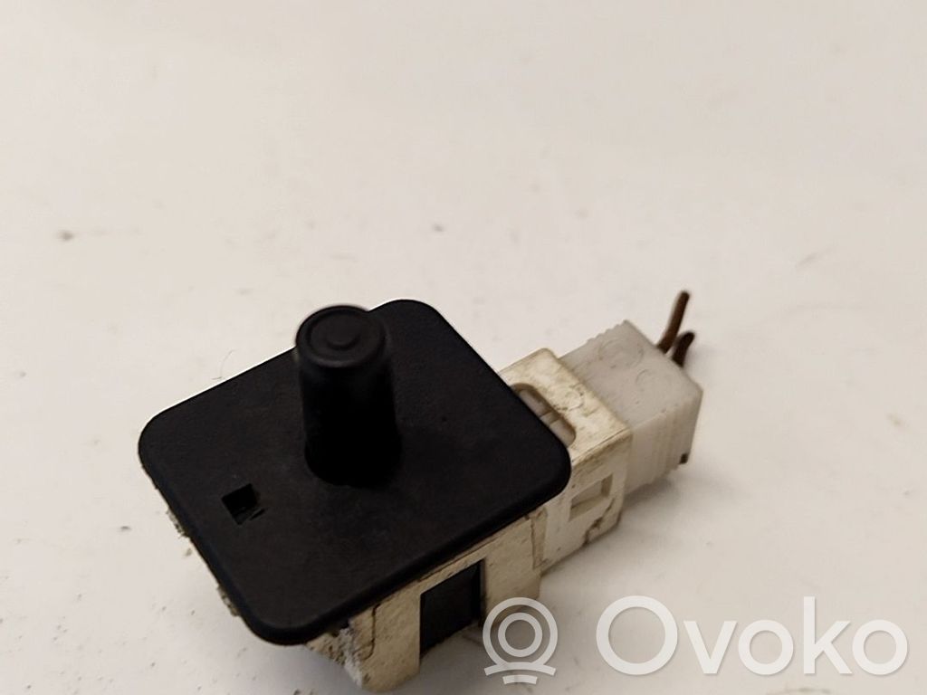 Mercedes-Benz E W211 Sensore portiera anteriore 