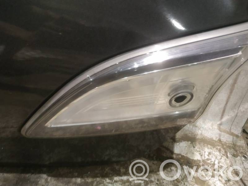 Mazda 3 II Feux arrière sur hayon