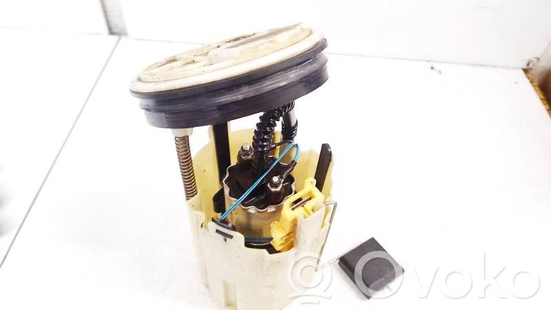 Mercedes-Benz E W211 Pompa carburante immersa