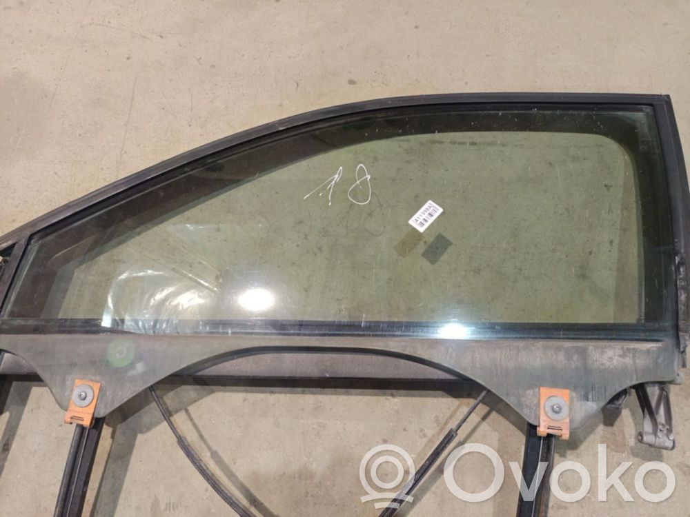 Audi A3 S3 8P Vitre de fenêtre porte avant (4 portes)