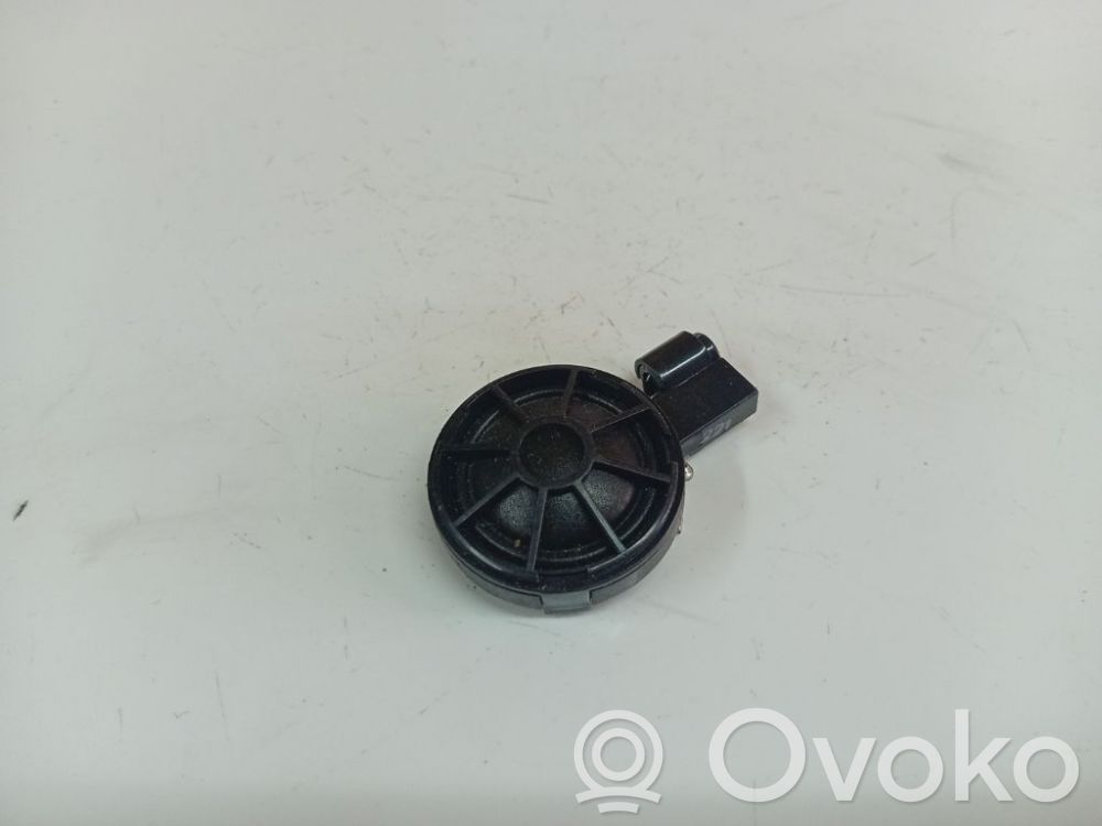 Audi A3 S3 8P Altavoz de la puerta delantera 