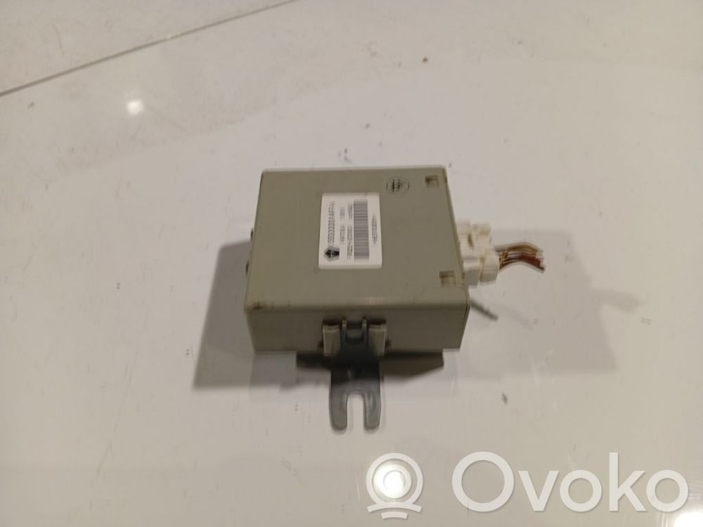 Sonstige Steuergeräte / Module   05033301AF,05033301AF,94712A,CP18G2,E6763081,F0021C0100
