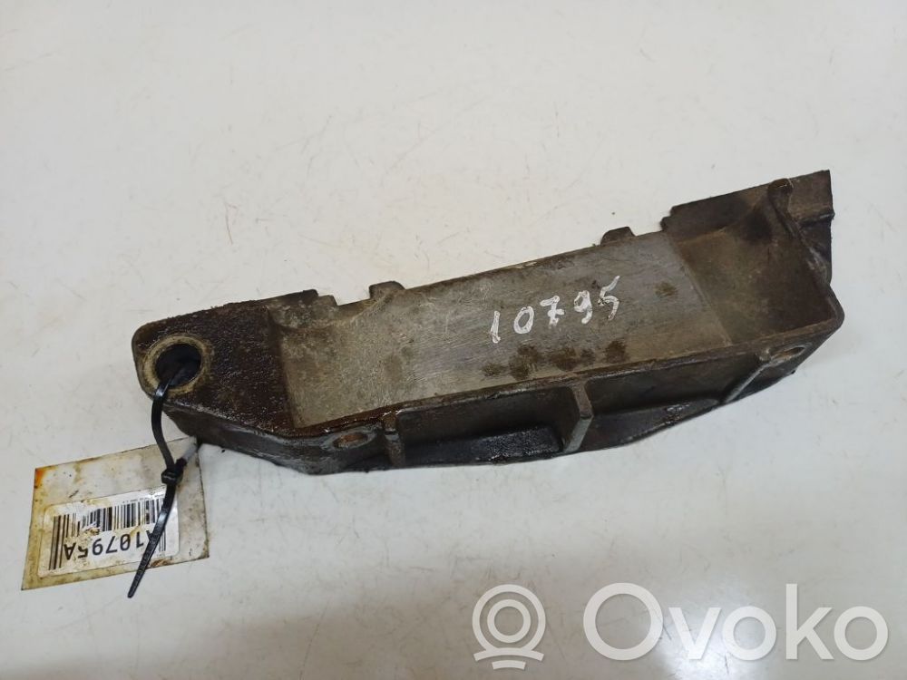 Soporte de montaje del motor (Usadas)