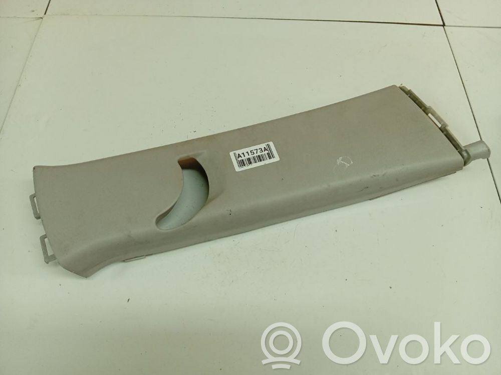 Osłona górna słupka / B   624110H010,624110H010,624110H010