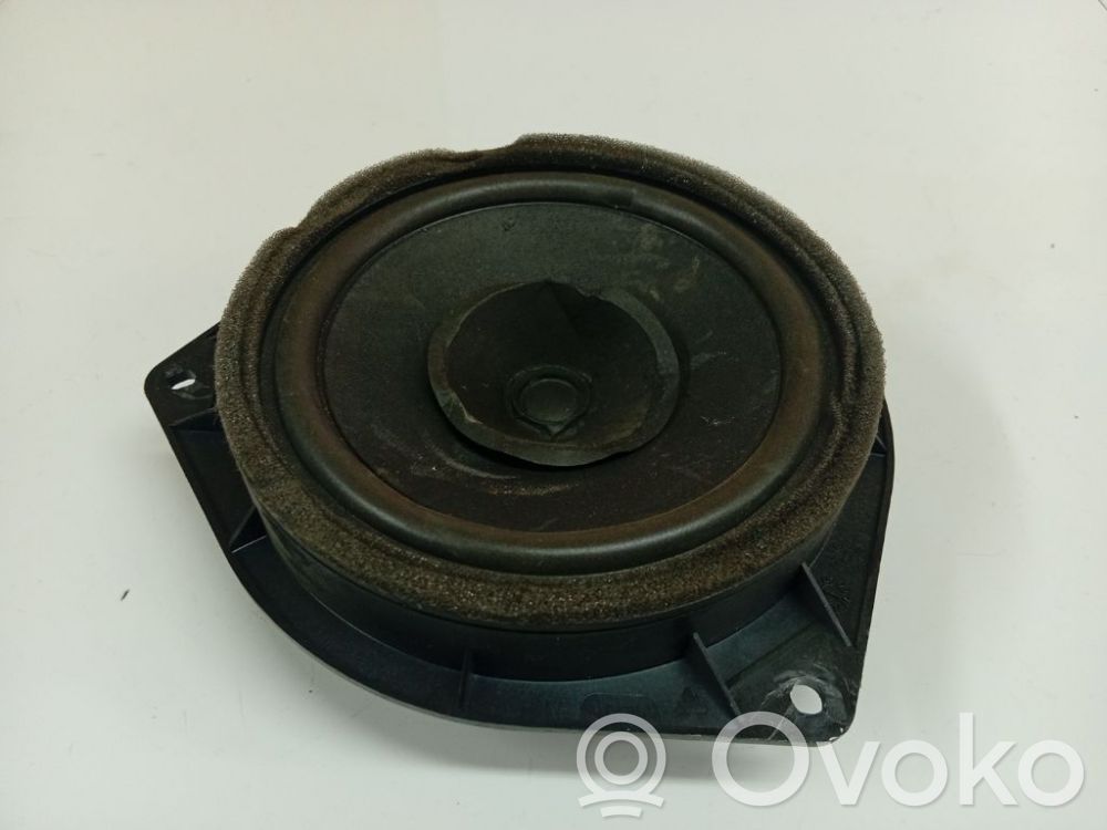 Toyota Avensis T250 Altoparlante portiera anteriore