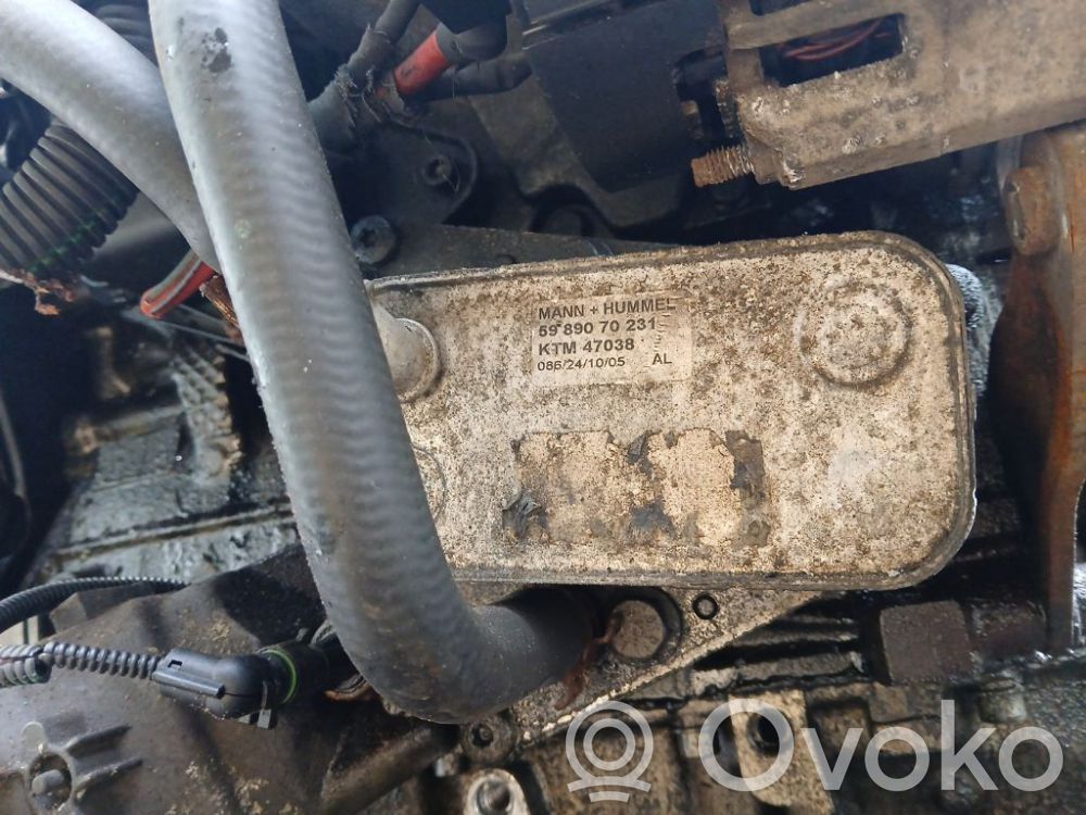 Opel Zafira B Radiatore dell’olio del motore 