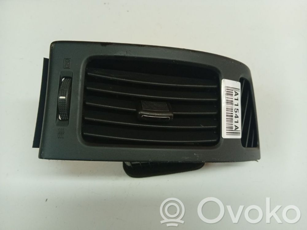 Hyundai i30 Grilă ventilație centrală 