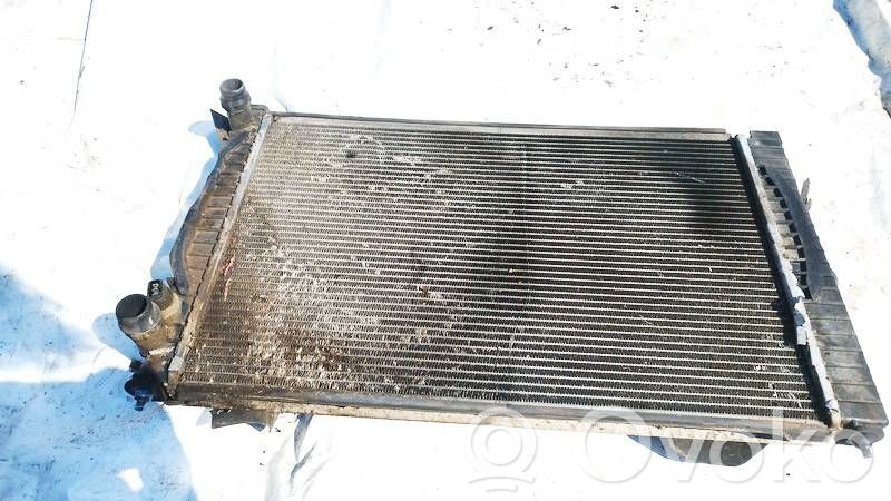 Volkswagen PASSAT B5 Radiator lichid răcire 