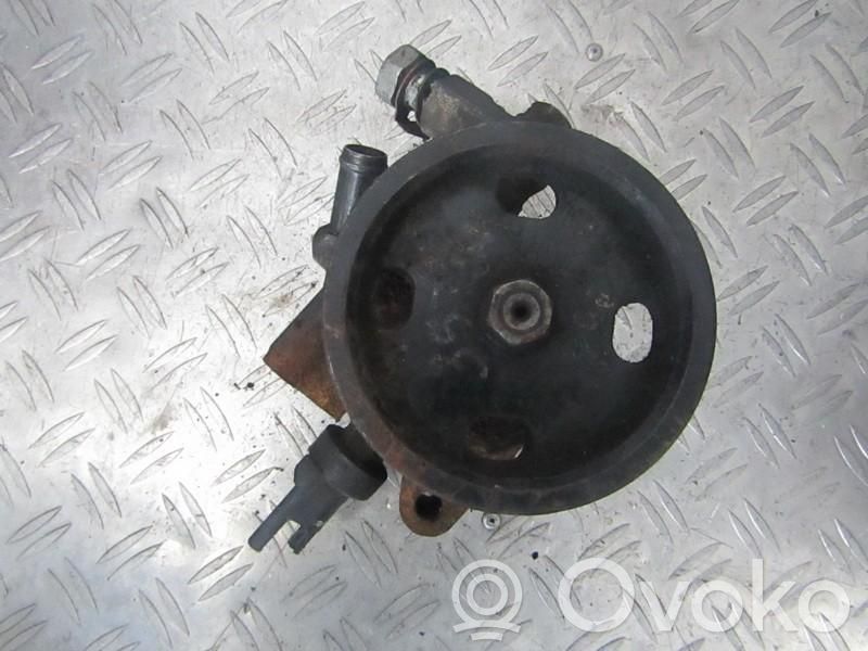 Toyota Carina T190 Pompă servodirecție 