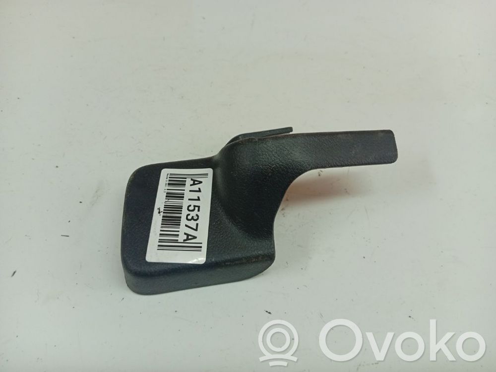 Mazda 3 II Rivestimento inferiore laterale del sedile posteriore 
