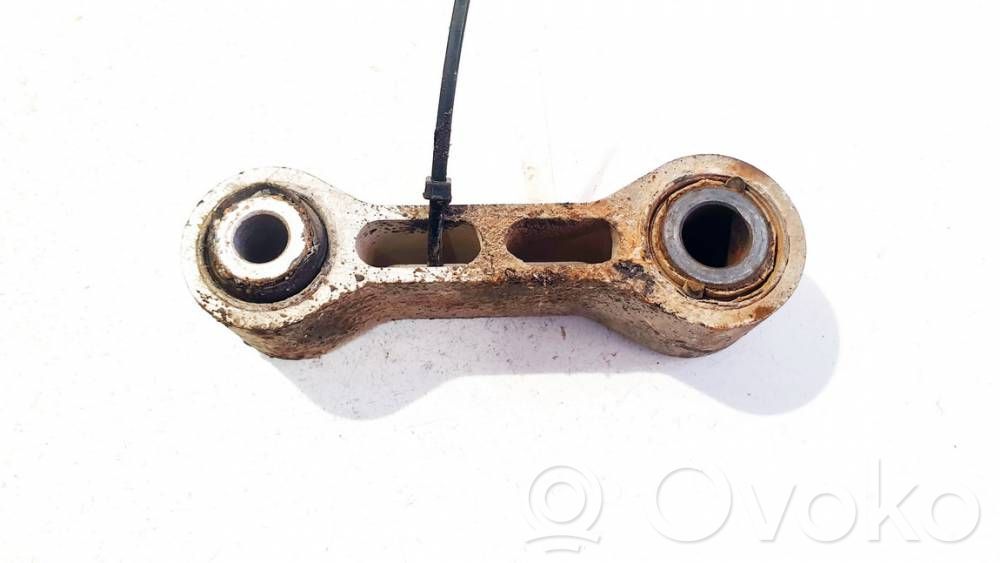 Nissan Almera Tino Bară antiruliu spate 