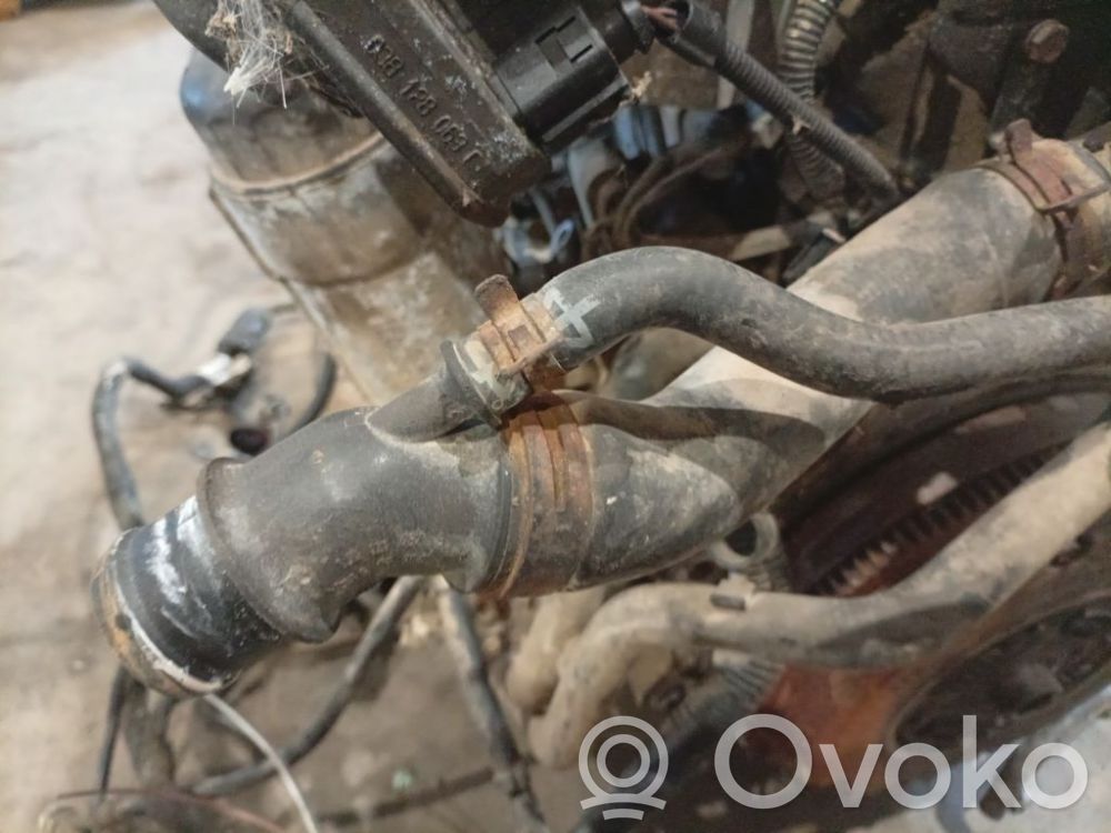 Volkswagen Golf IV Tubo flessibile del liquido di raffreddamento del motore 