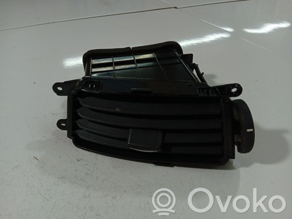 Hyundai i30 Grilă ventilație centrală 