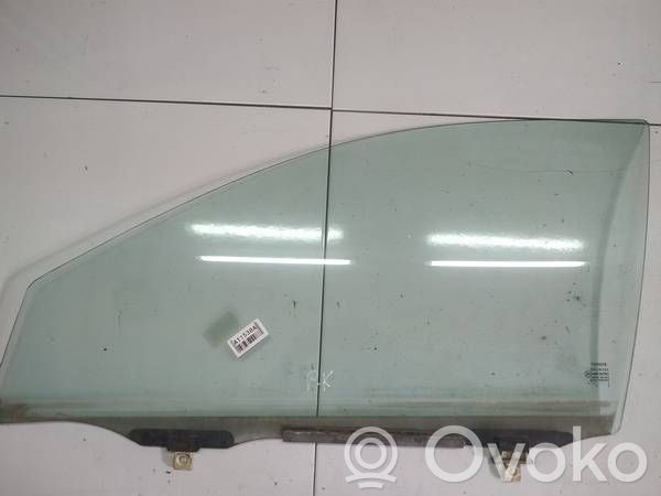 Toyota Corolla E120 E130 Vetro del finestrino della portiera anteriore - quattro porte 