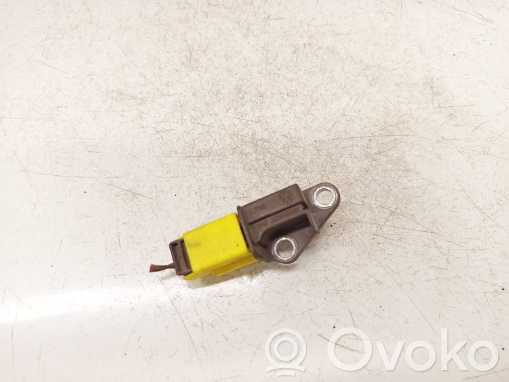 Audi A4 S4 B8 8K Senzor impact/declanșare airbag 