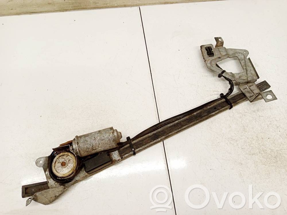 Mercedes-Benz E W124 Macara ușă față cu motor 
