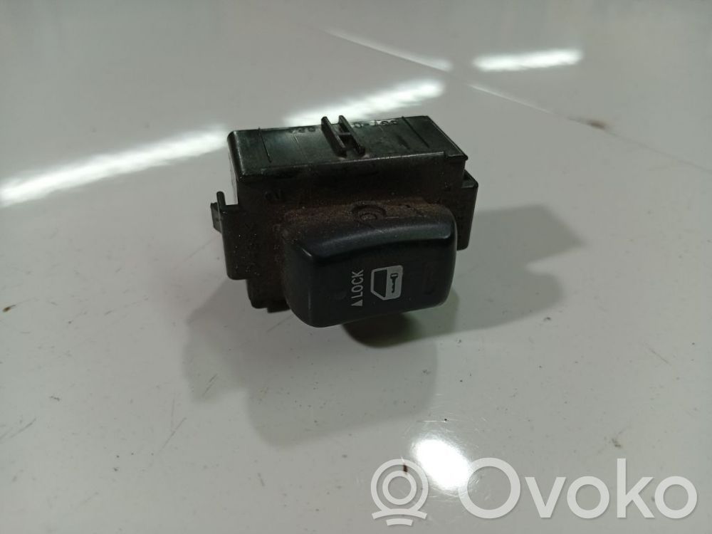 Lexus IS 220D-250-350 Przycisk centralnego zamka