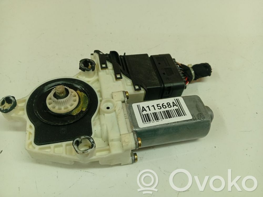 Volkswagen Golf IV Motor macara geam ușă spate 