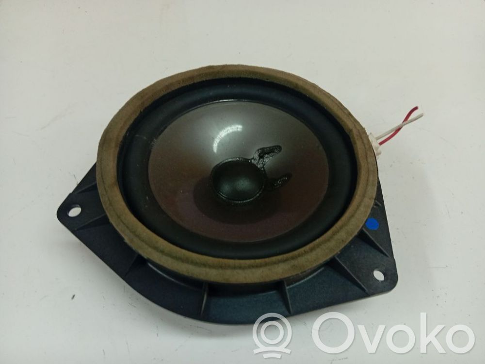 Lexus IS 220D-250-350 Etuoven kaiutin 