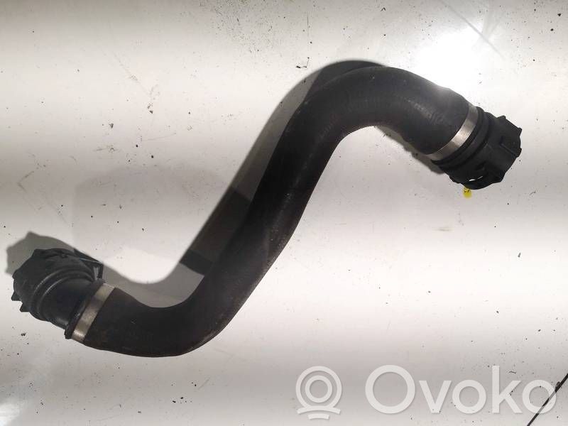 BMW 5 F10 F11 Tuyau de liquide de refroidissement moteur