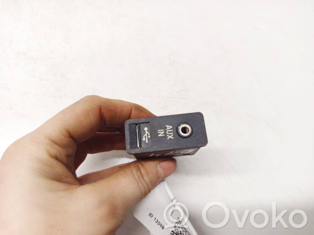 BMW 5 F10 F11 Priză USB 