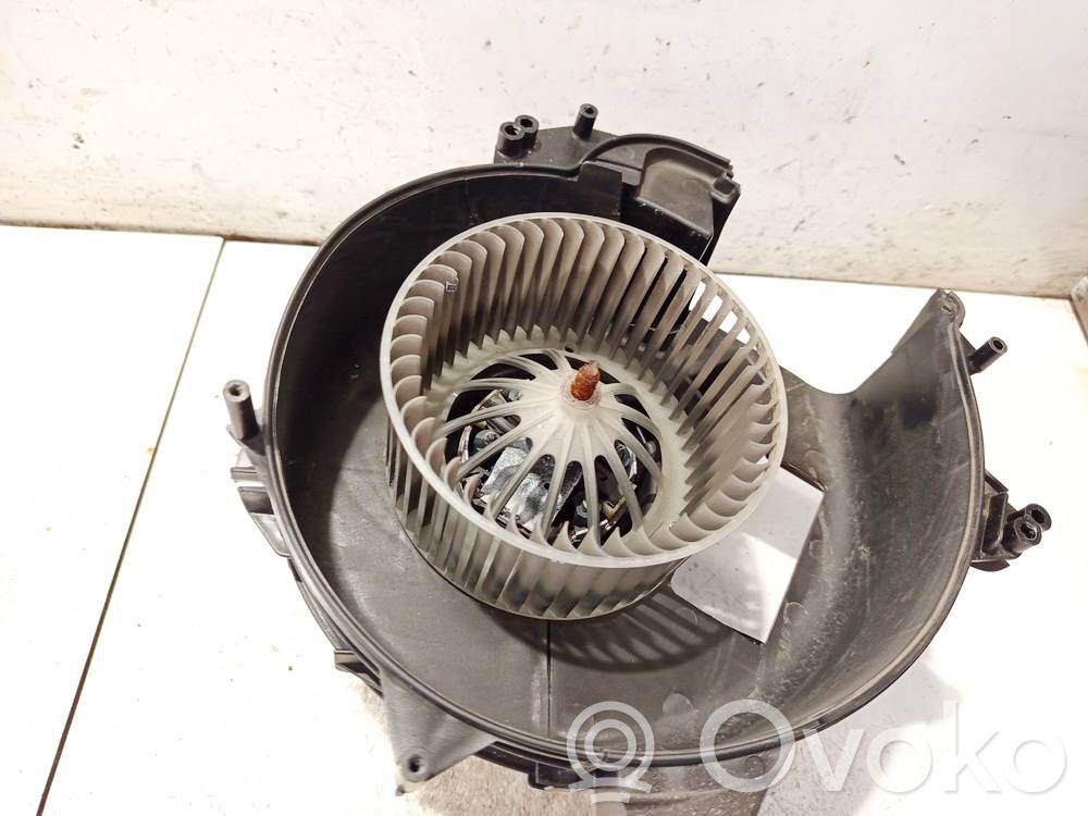 BMW 5 F10 F11 Ventola riscaldamento/ventilatore abitacolo 