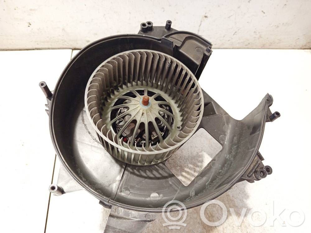 BMW 5 F10 F11 Ventola riscaldamento/ventilatore abitacolo 