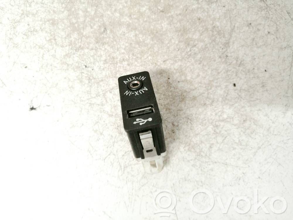 BMW 5 F10 F11 Enchufe conector USB