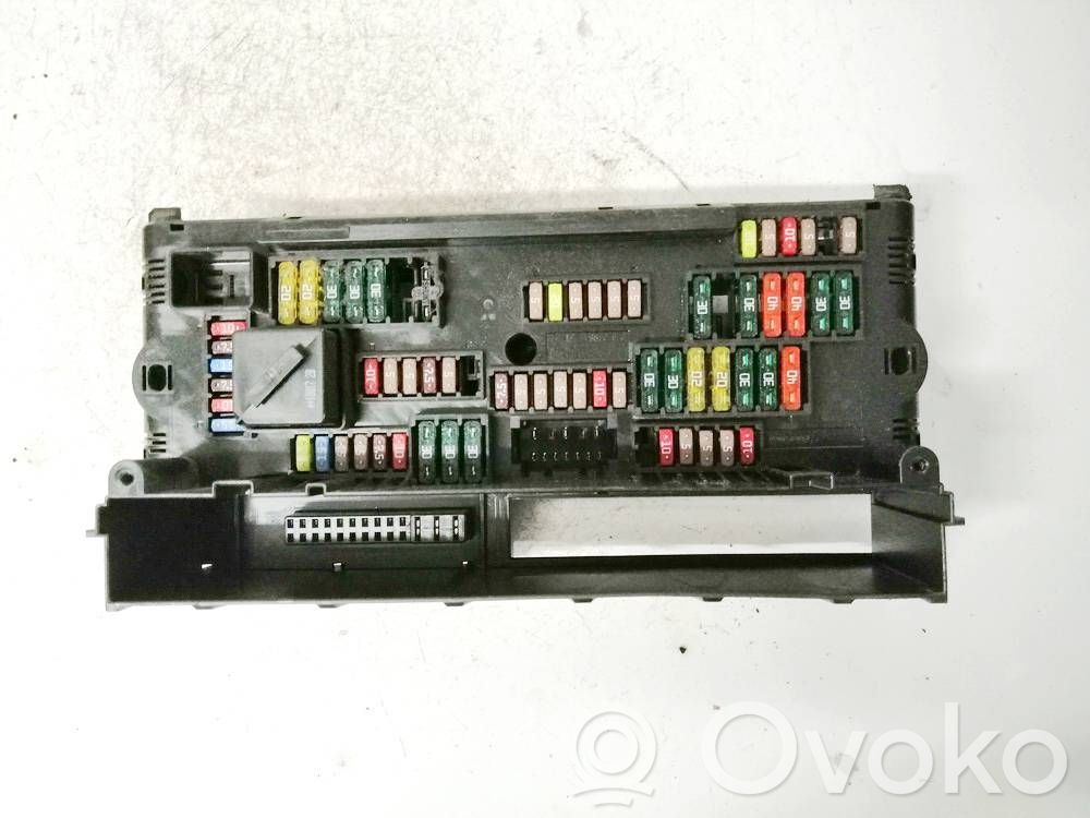BMW 5 F10 F11 Juego de caja de fusibles 