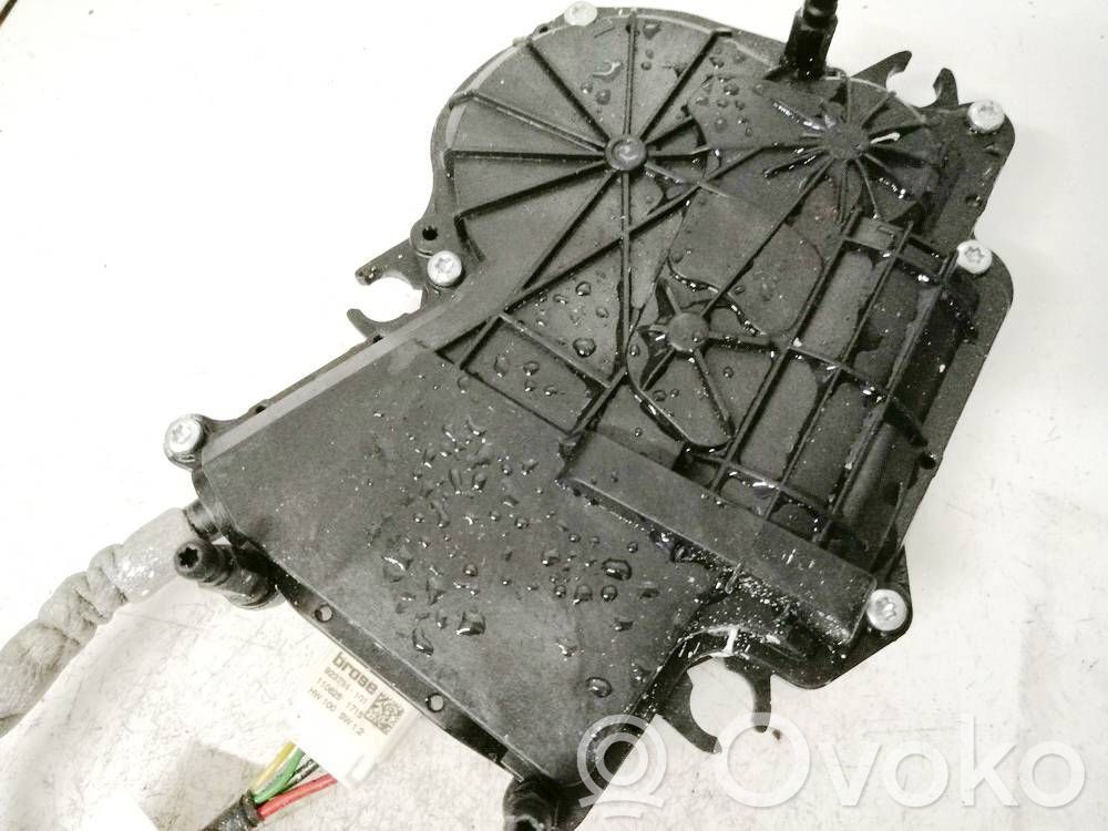 BMW 5 F10 F11 Motor închidere centralizată 