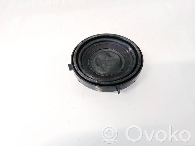 BMW 5 F10 F11 Etuoven kaiutin