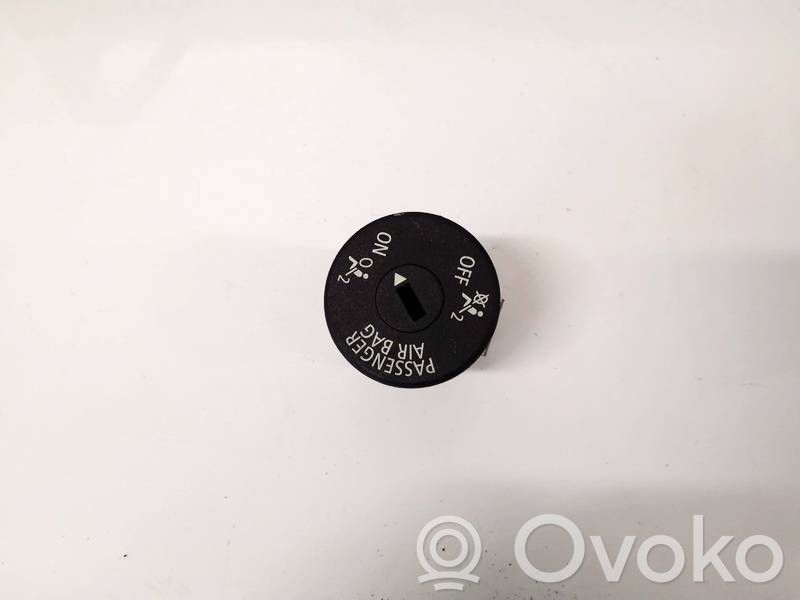 BMW 5 F10 F11 Comutator pornit/oprit airbag pasager 